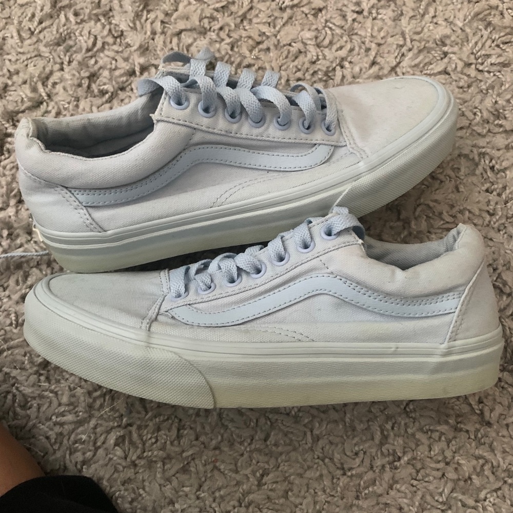 Vans - Picture 2 of 6